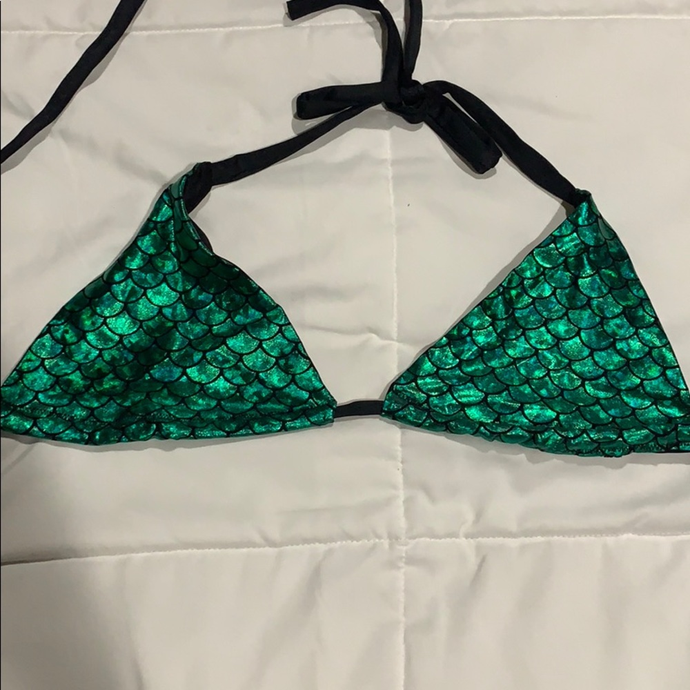 Bathing suit top